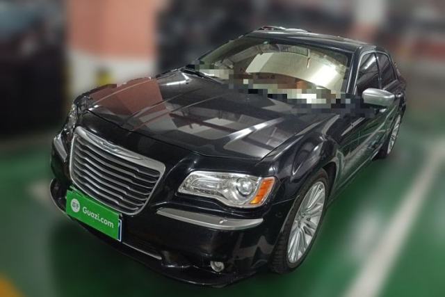 Used Chrysler 300C 2013 3.6L Premium Edition