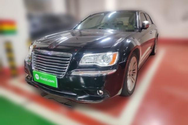 Used Chrysler 300C 2013 3.6L Luxury Edition