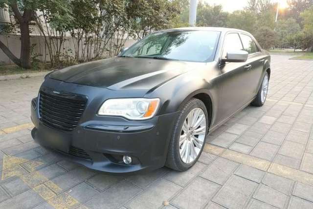 Used Chrysler 300C 2013 3.6L Premium Edition