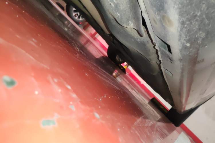 Used Chrysler 300C 2013 3.6L Luxury Edition Chassis Front Left