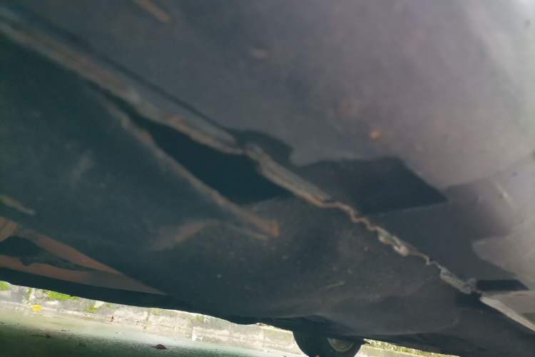 Used Chrysler 300C 2013 3.6L Luxury Edition Chassis Front Left