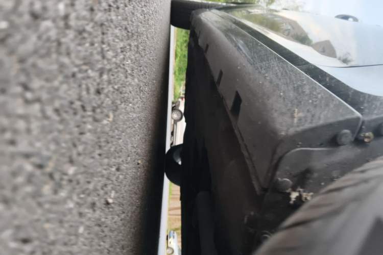 Used Chrysler 300C 2013 3.6L Premium Edition Chassis Front Right