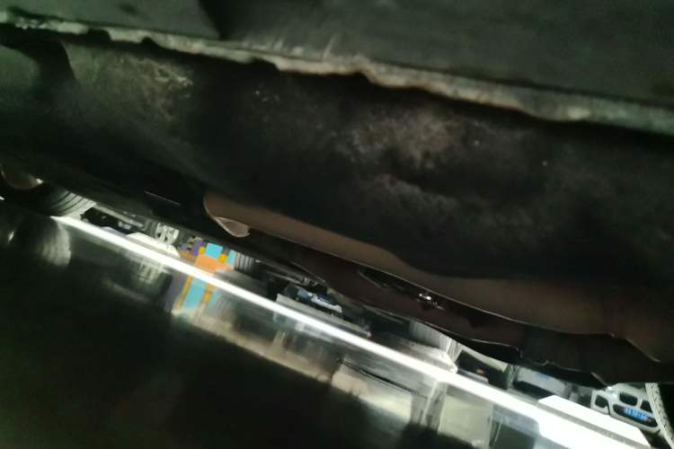 Used Chrysler 300C 2013 3.6L Luxury Edition Chassis Front Right