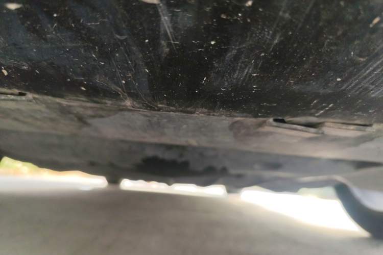 Used Chrysler 300C 2013 3.6L Luxury Edition Chassis Front