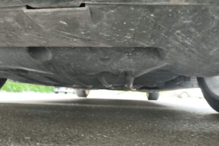 Used Chrysler 300C 2013 3.6L Premium Edition Chassis Front