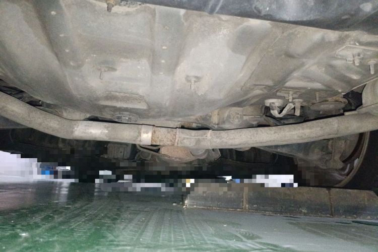 Used Chrysler 300C 2013 3.6L Premium Edition Chassis Rear