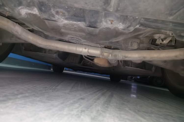 Used Chrysler 300C 2013 3.6L Premium Edition Chassis Rear