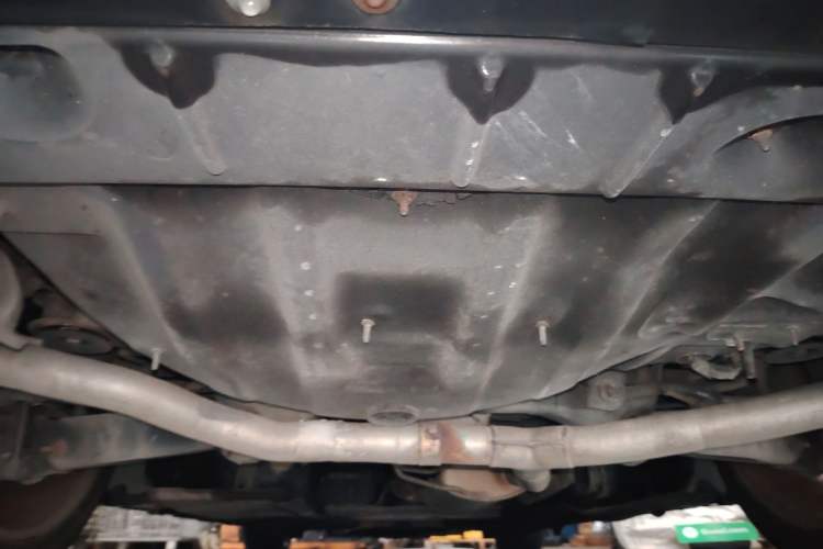 Used Chrysler 300C 2013 3.6L Luxury Edition Chassis Rear