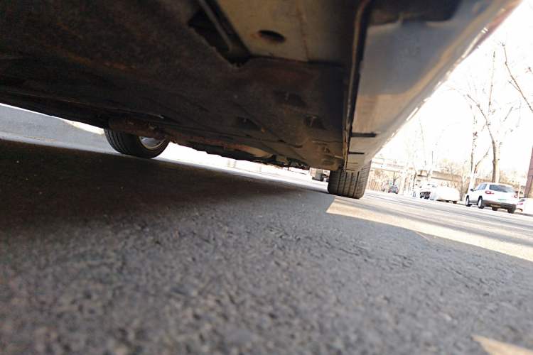 Used Chrysler 300C 2013 3.6L Premium Edition Chassis Rear Right