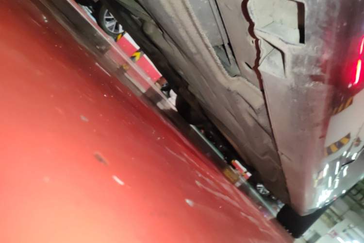 Used Chrysler 300C 2013 3.6L Luxury Edition Chassis Rear Right