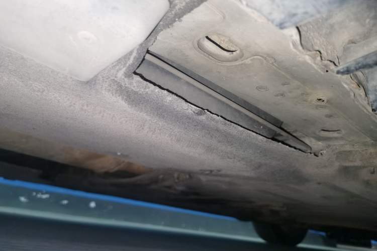 Used Chrysler 300C 2013 3.6L Premium Edition Chassis Rear Right