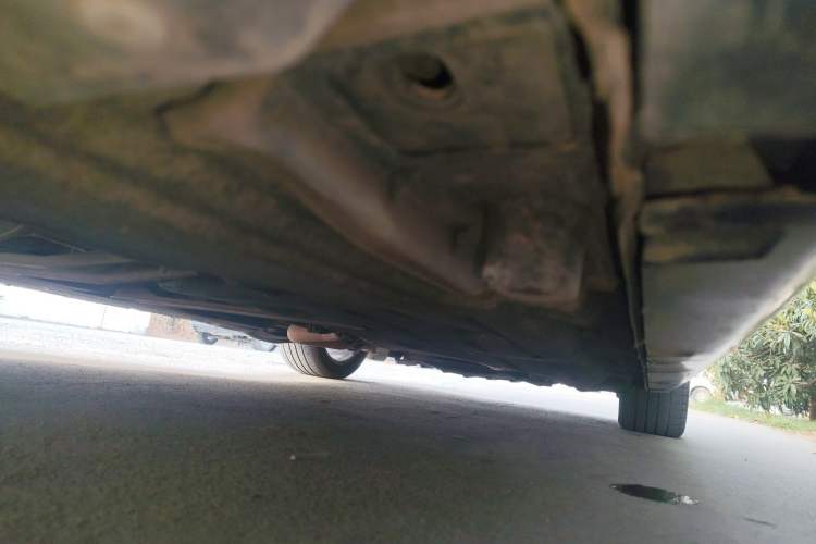Used Chrysler 300C 2013 3.6L Luxury Edition Chassis Rear Right