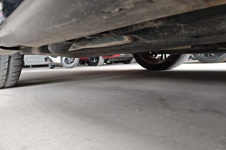 Used Chrysler 300C 2013 3.6L Luxury Edition Chassis Rear Right