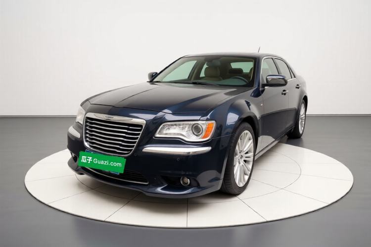 Used Chrysler 300C 2013 3.6L Luxury Edition Guazi used car, China used car export, Used car for sale, Used cars, Cheapest cars for sale