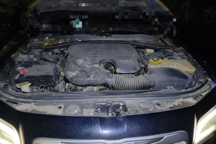Used Chrysler 300C 2013 3.6L Prestige Edition Engine Bay