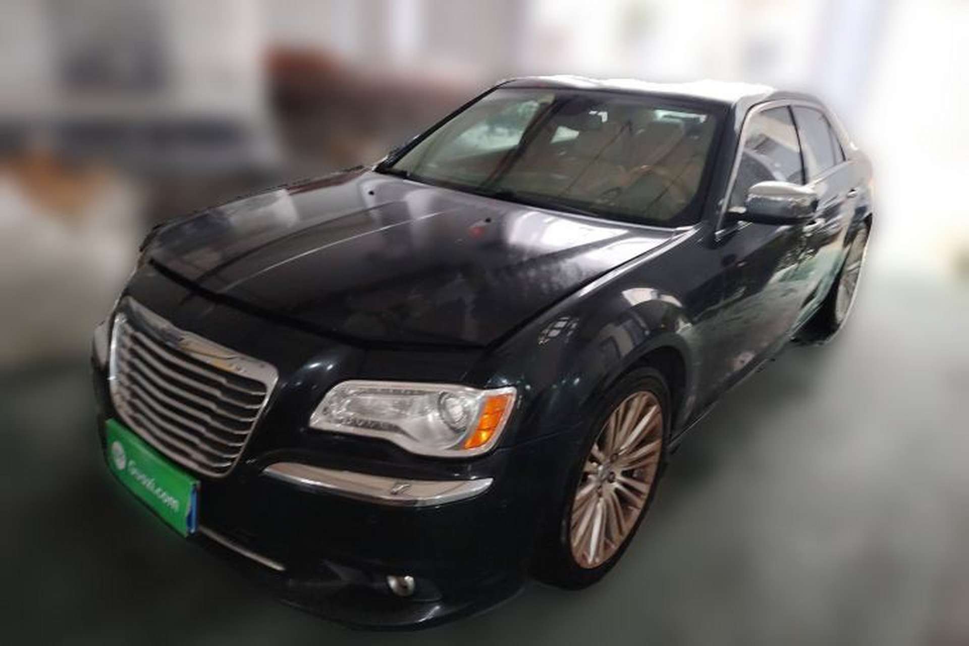 Used Chrysler 300C 2013 3.6L Luxury Edition Front Left 45 Deg