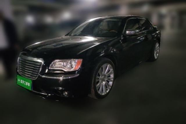 Used Chrysler 300C 2013 3.6L Luxury Edition