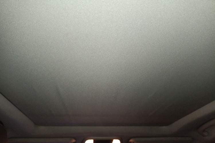Used Chrysler 300C 2013 3.6L Premium Edition Headliner