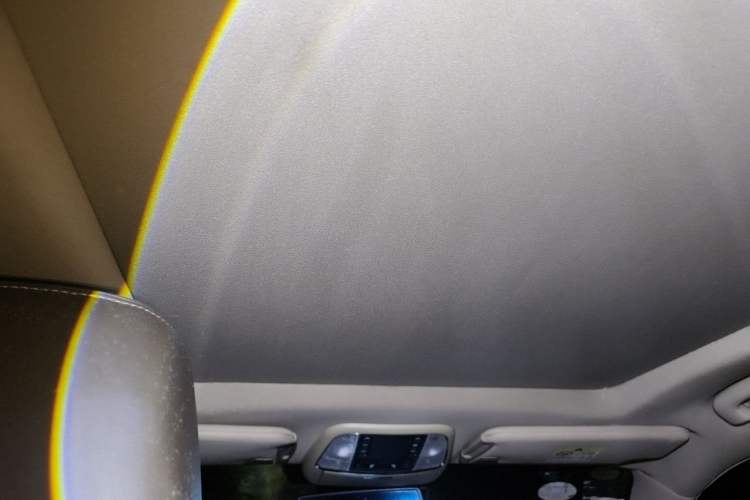 Used Chrysler 300C 2013 3.6L Prestige Edition Headliner