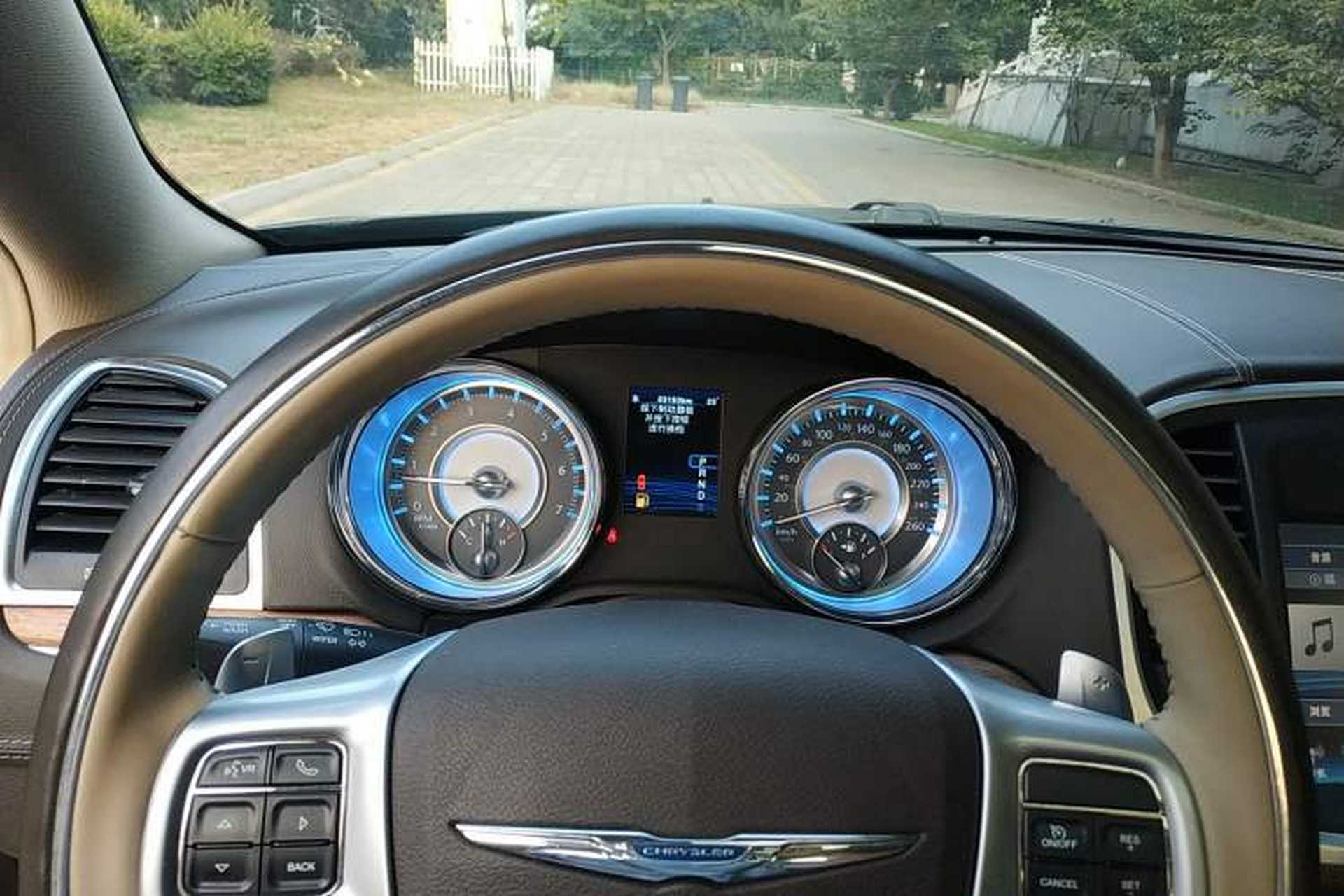 Used Chrysler 300C 2013 3.6L Premium Edition Instrument Cluster