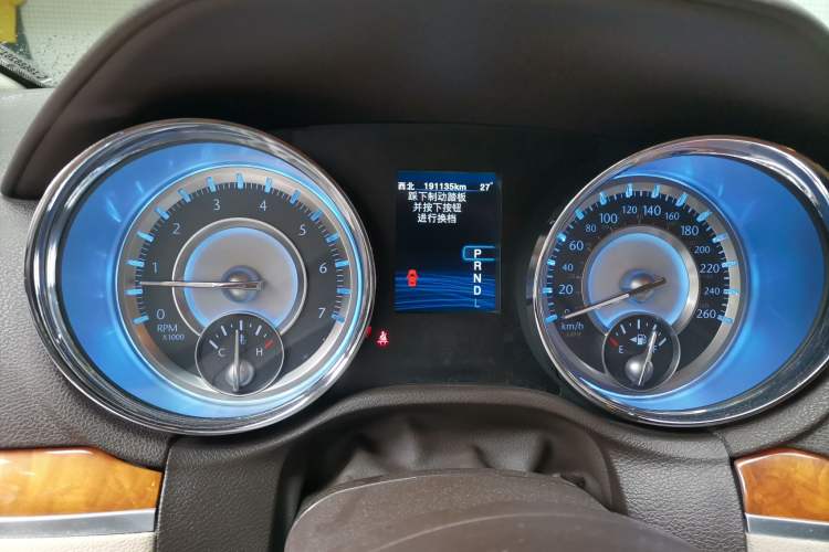 Used Chrysler 300C 2013 3.6L Luxury Edition Instrument Cluster