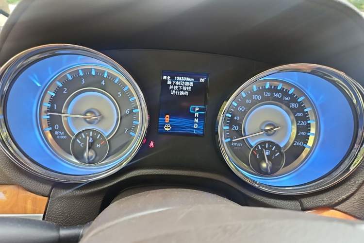 Used Chrysler 300C 2013 3.6L Luxury Edition Instrument Cluster