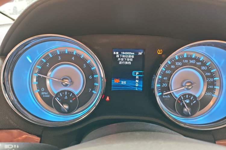 Used Chrysler 300C 2013 3.6L Luxury Edition Instrument Cluster