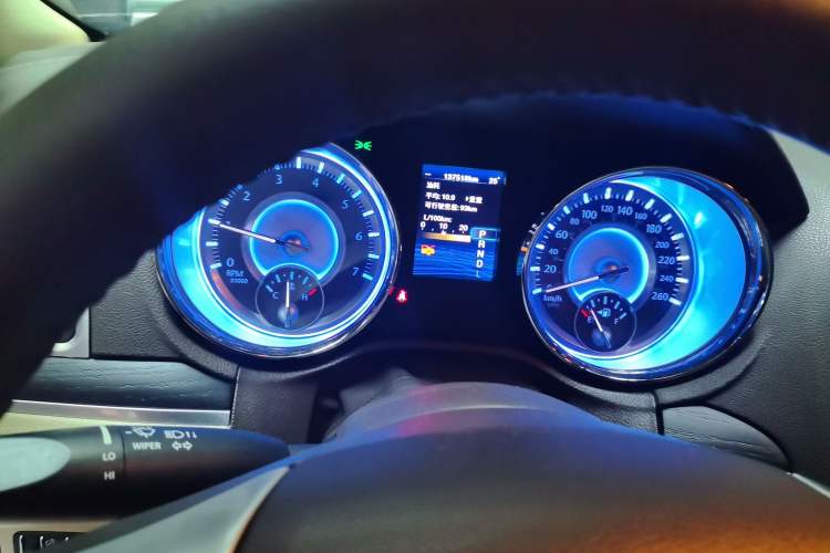 Used Chrysler 300C 2013 3.6L Luxury Edition Instrument Cluster