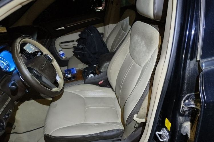 Used Chrysler 300C 2013 3.6L Prestige Edition Left Front Seat