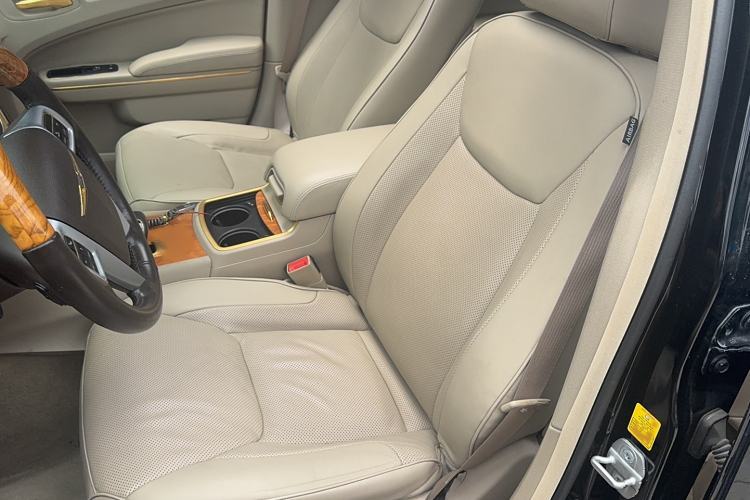 Used Chrysler 300C 2013 3.6L Luxury Edition Left Front Seat
