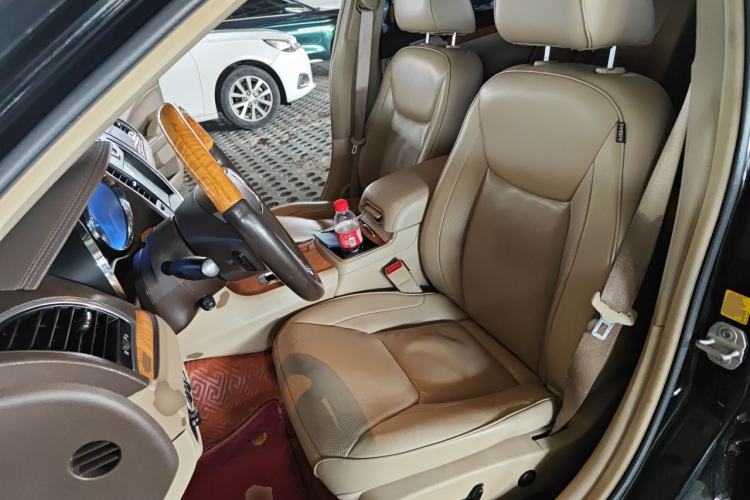 Used Chrysler 300C 2013 3.6L Luxury Edition Left Front Seat