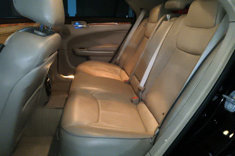 Used Chrysler 300C 2013 3.6L Luxury Edition Left Rear Seat