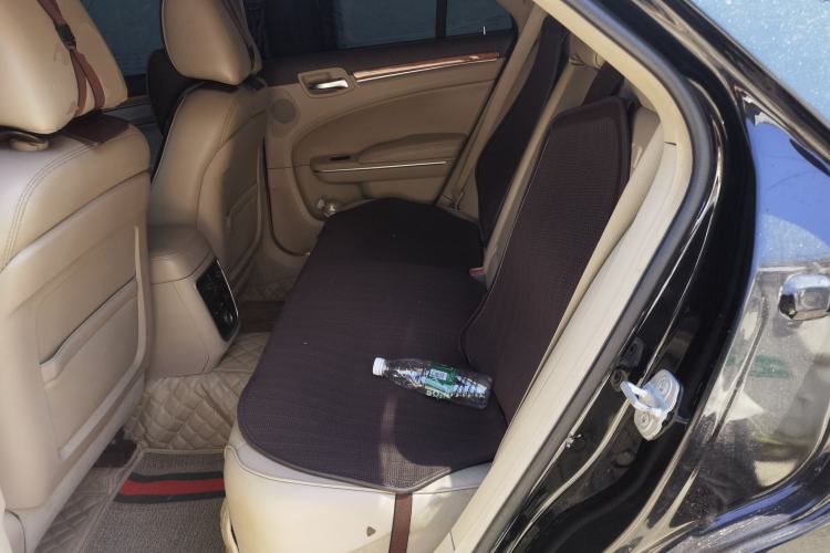 Used Chrysler 300C 2013 3.6L Luxury Edition Left Rear Seat