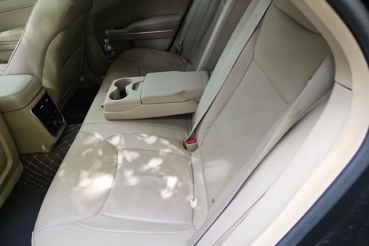 Used Chrysler 300C 2013 3.6L Luxury Edition Left Rear Seat