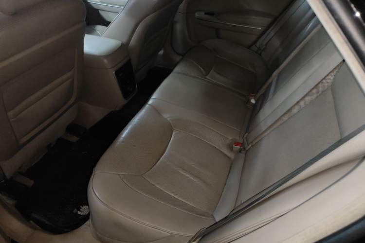 Used Chrysler 300C 2013 3.6L Luxury Edition Left Rear Seat