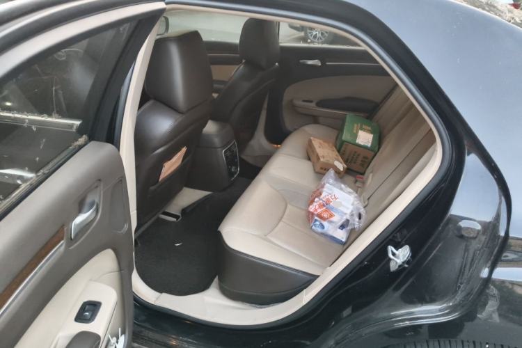 Used Chrysler 300C 2013 3.6L Premium Edition Left Rear Seat