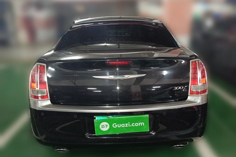 Used Chrysler 300C 2013 3.6L Premium Edition Rear