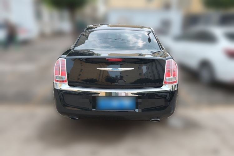 Used Chrysler 300C 2013 3.6L Luxury Edition Rear