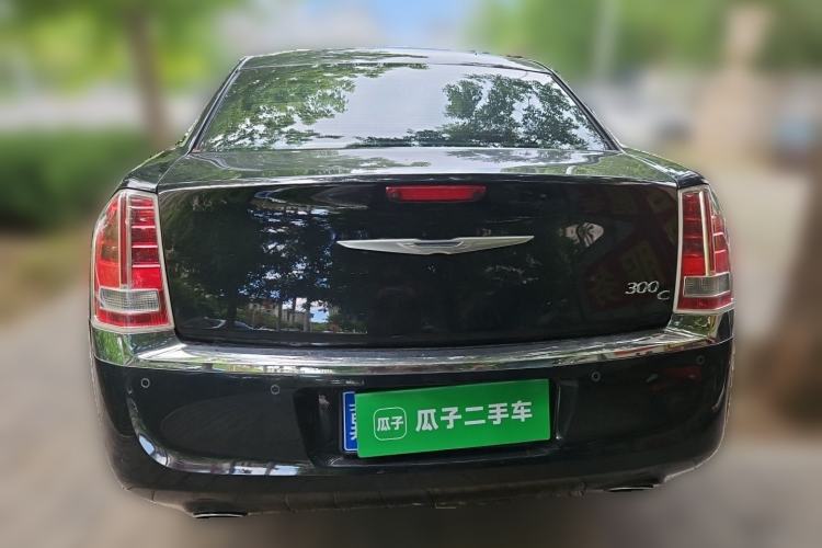 Used Chrysler 300C 2013 3.6L Luxury Edition Rear