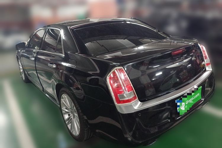 Used Chrysler 300C 2013 3.6L Premium Edition Rear Left 45 Deg