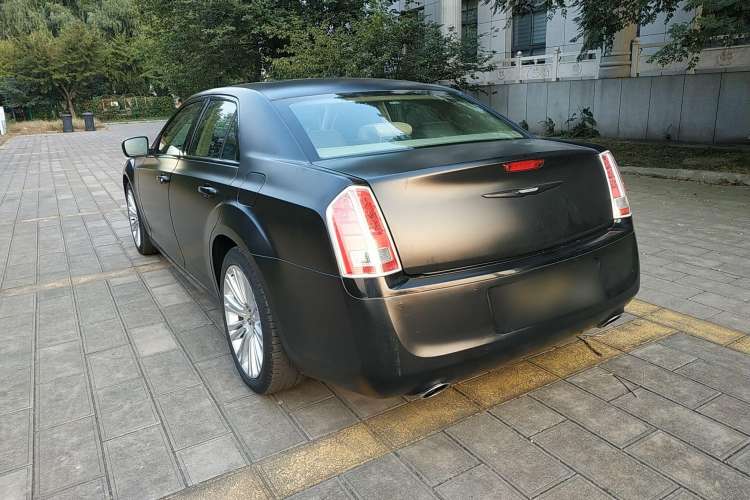 Used Chrysler 300C 2013 3.6L Premium Edition Rear Left 45 Deg