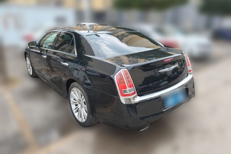 Used Chrysler 300C 2013 3.6L Luxury Edition Rear Left 45 Deg