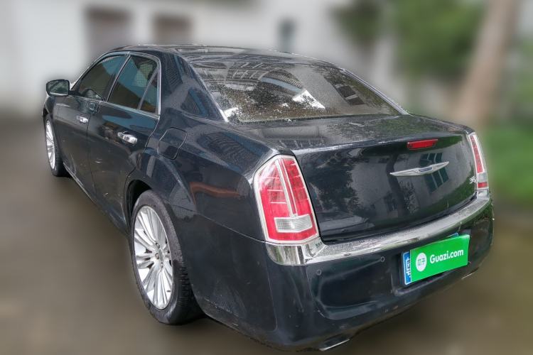 Used Chrysler 300C 2013 3.6L Luxury Edition Rear Left 45 Deg