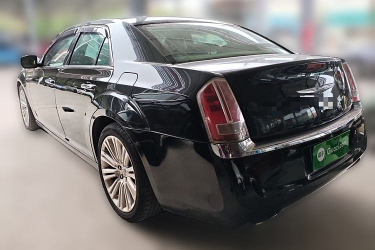 Used Chrysler 300C 2013 3.6L Luxury Edition Rear Left 45 Deg