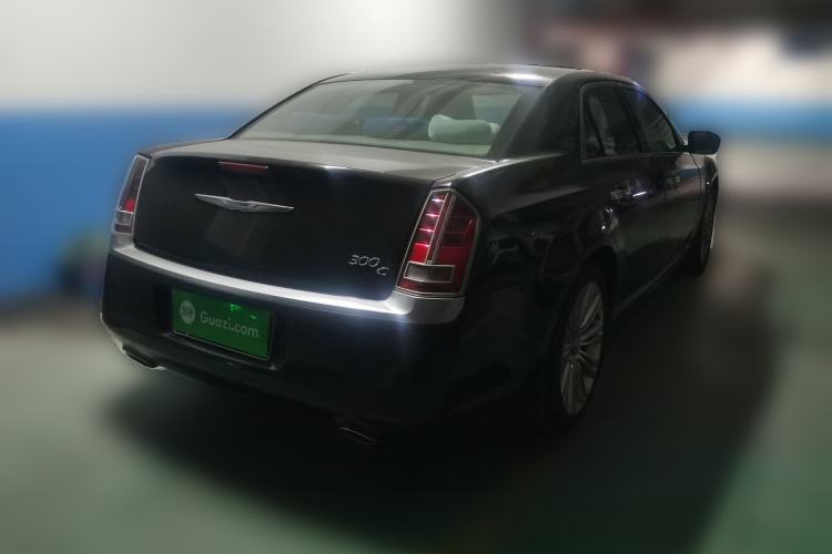 Used Chrysler 300C 2013 3.6L Premium Edition Rear Right 45 Deg