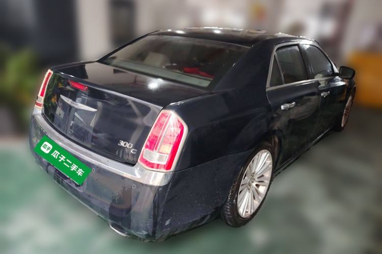 Used Chrysler 300C 2013 3.6L Luxury Edition Rear Right 45 Deg