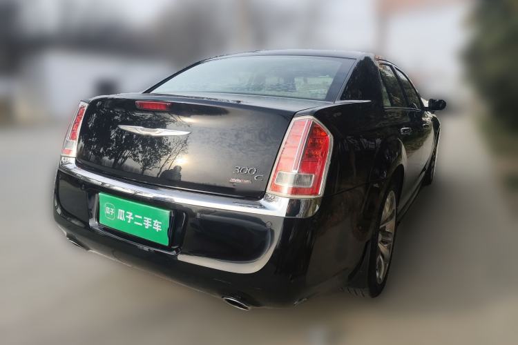 Used Chrysler 300C 2013 3.6L Luxury Edition Rear Right 45 Deg