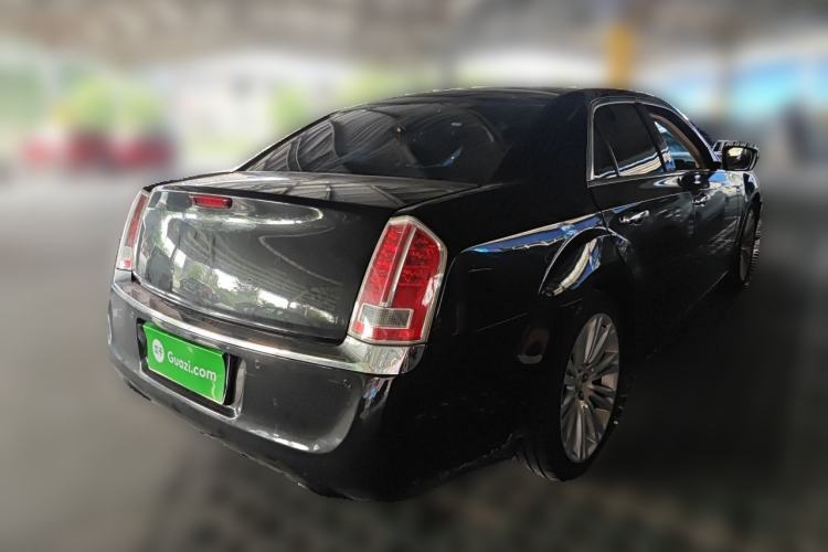 Used Chrysler 300C 2013 3.6L Luxury Edition Rear Right 45 Deg