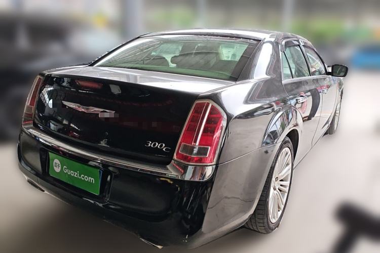 Used Chrysler 300C 2013 3.6L Luxury Edition Rear Right 45 Deg