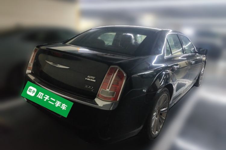 Used Chrysler 300C 2013 3.6L Luxury Edition Rear Right 45 Deg